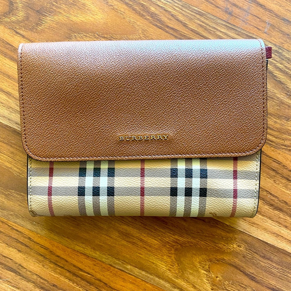Burberry Hampshire House Check And Leather Crossbody … Gem